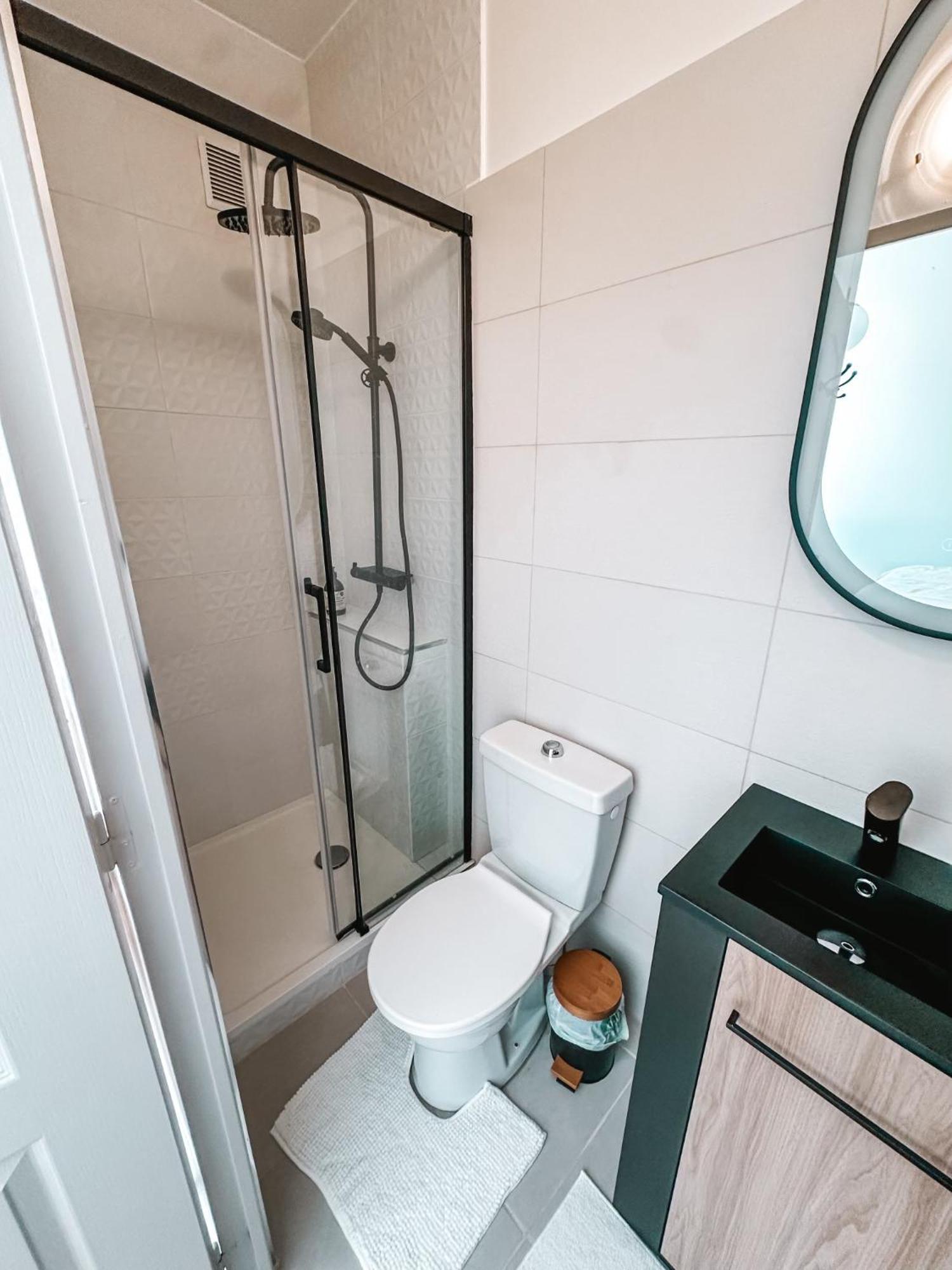 Logement Tres Chaleureux A Marseille Bagian luar foto